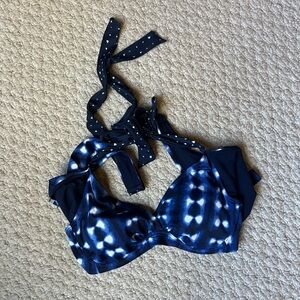 Athleta Navy and Black Tie Dye Wrap Front Bikini Top - 34B/C